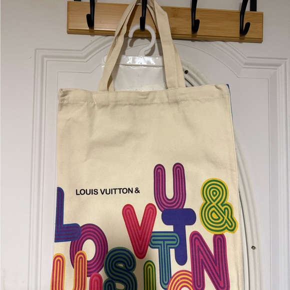 Tote - Picture 2 of 3